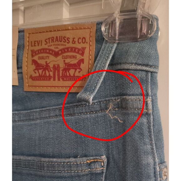 NWT Levi's 725 High-Waist Classic Stretch Bootcut Jeans Size 28x32 Western - Picture 7 of 10